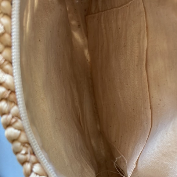 Wicker embroidered purse - Picture 4 of 7